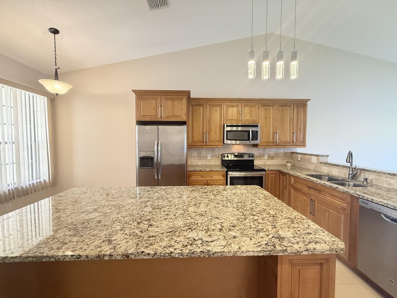8419 Long Bay - Photo 5 of 34