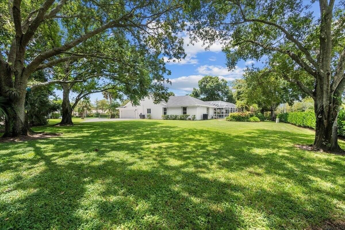 15575 Woodmar Ct - Photo 4 of 40