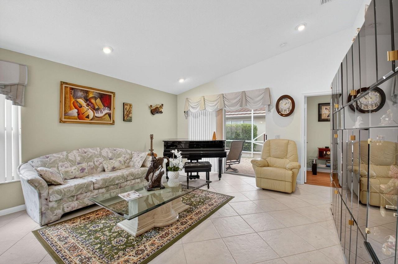 7470 Chorale Rd - Photo 4 of 50