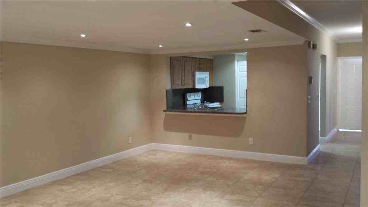 4728 Nw 90th Ave - Photo 3 of 16