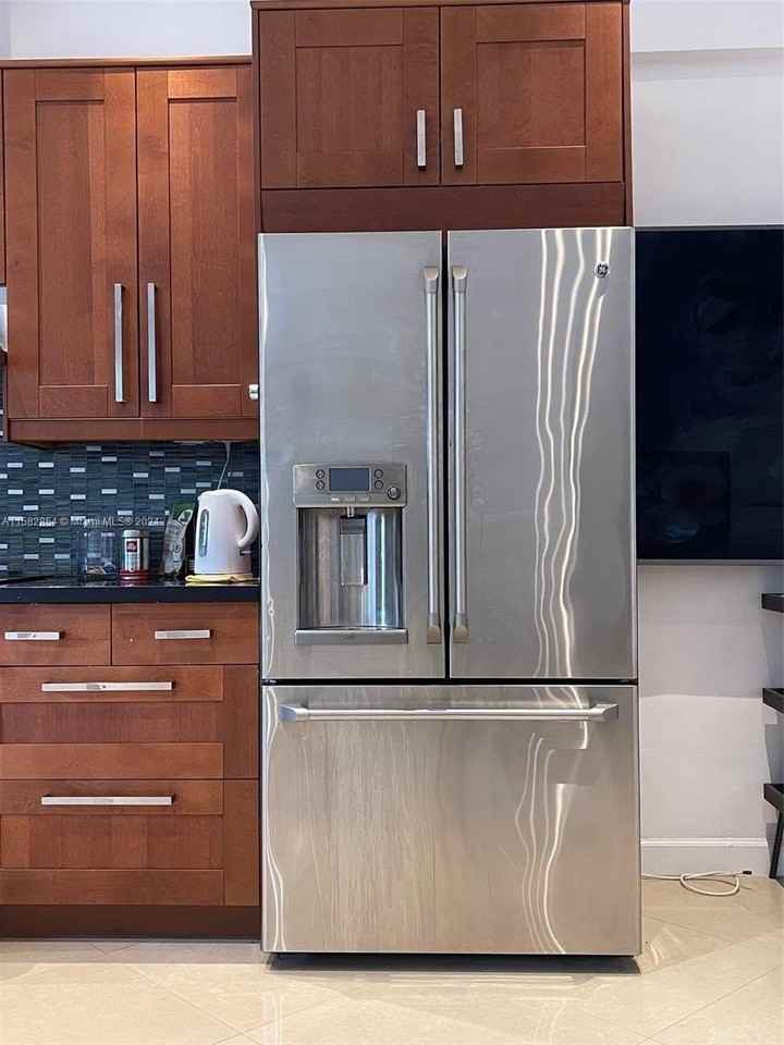 4920 Sw 27th Ave - Photo 5 of 27