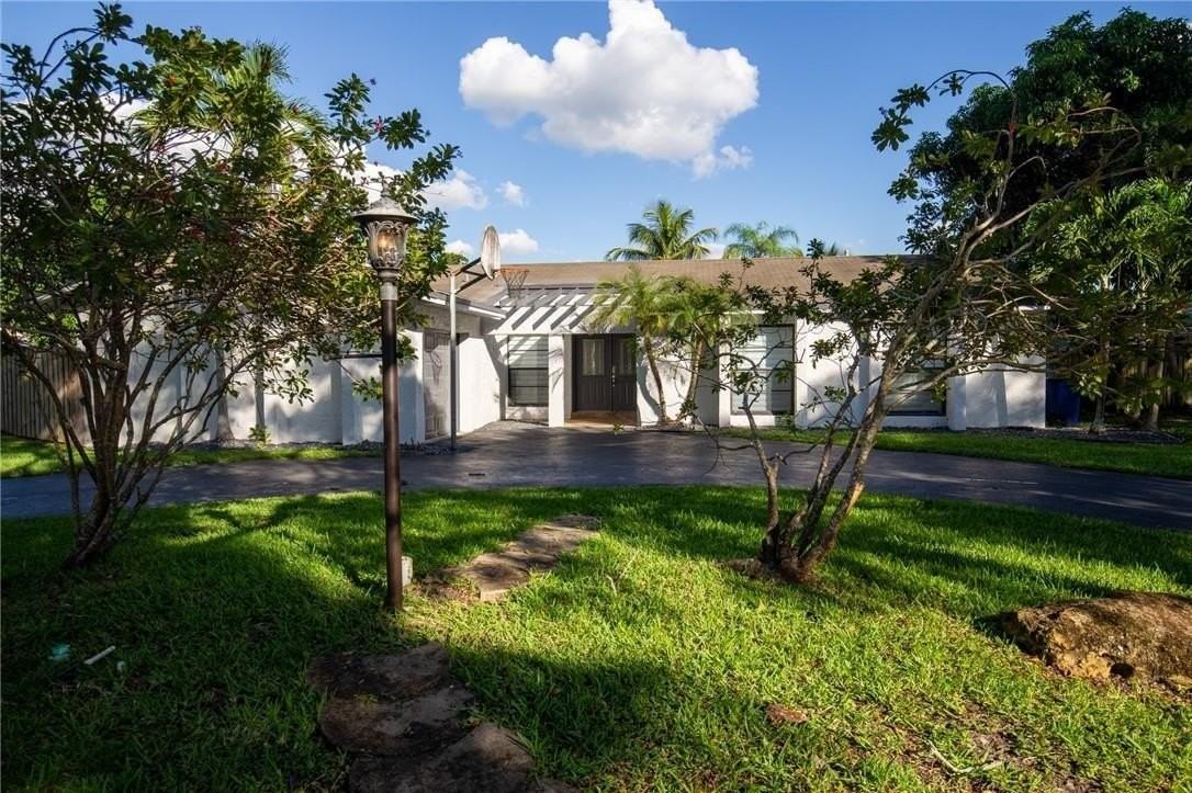 5100 Sw 104th Ave - Photo 4 of 42
