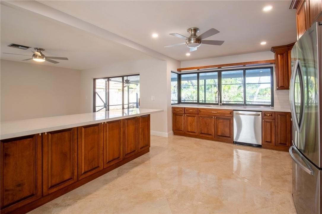 5100 Sw 104th Ave - Photo 6 of 42