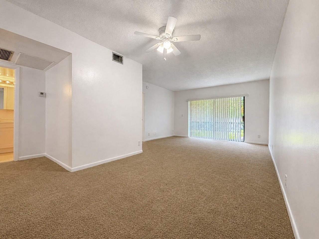 8512 Nw 35th Ct #8512 - Photo 4 of 17