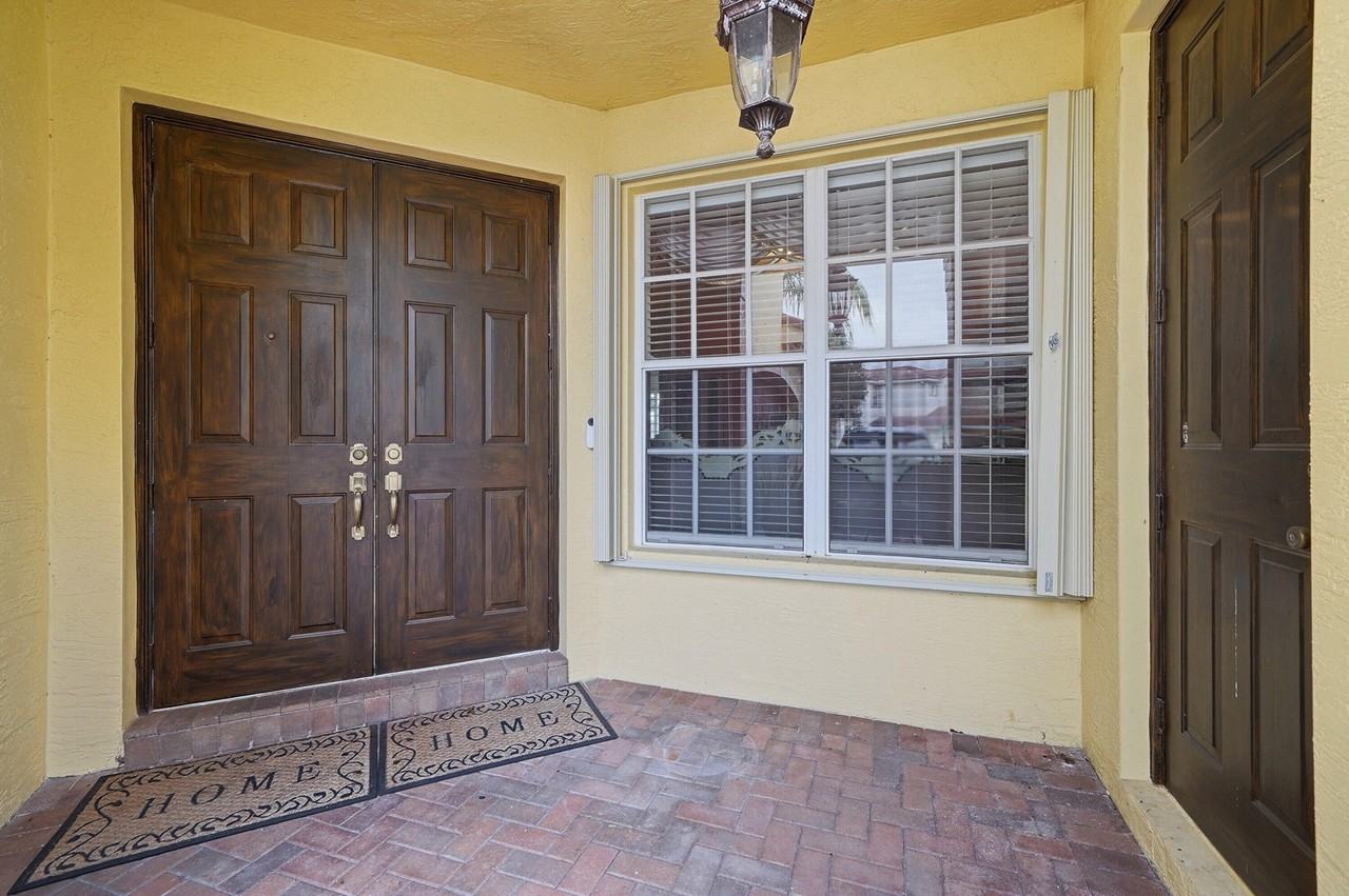 4681 Sw 131st Ter - Photo 4 of 31