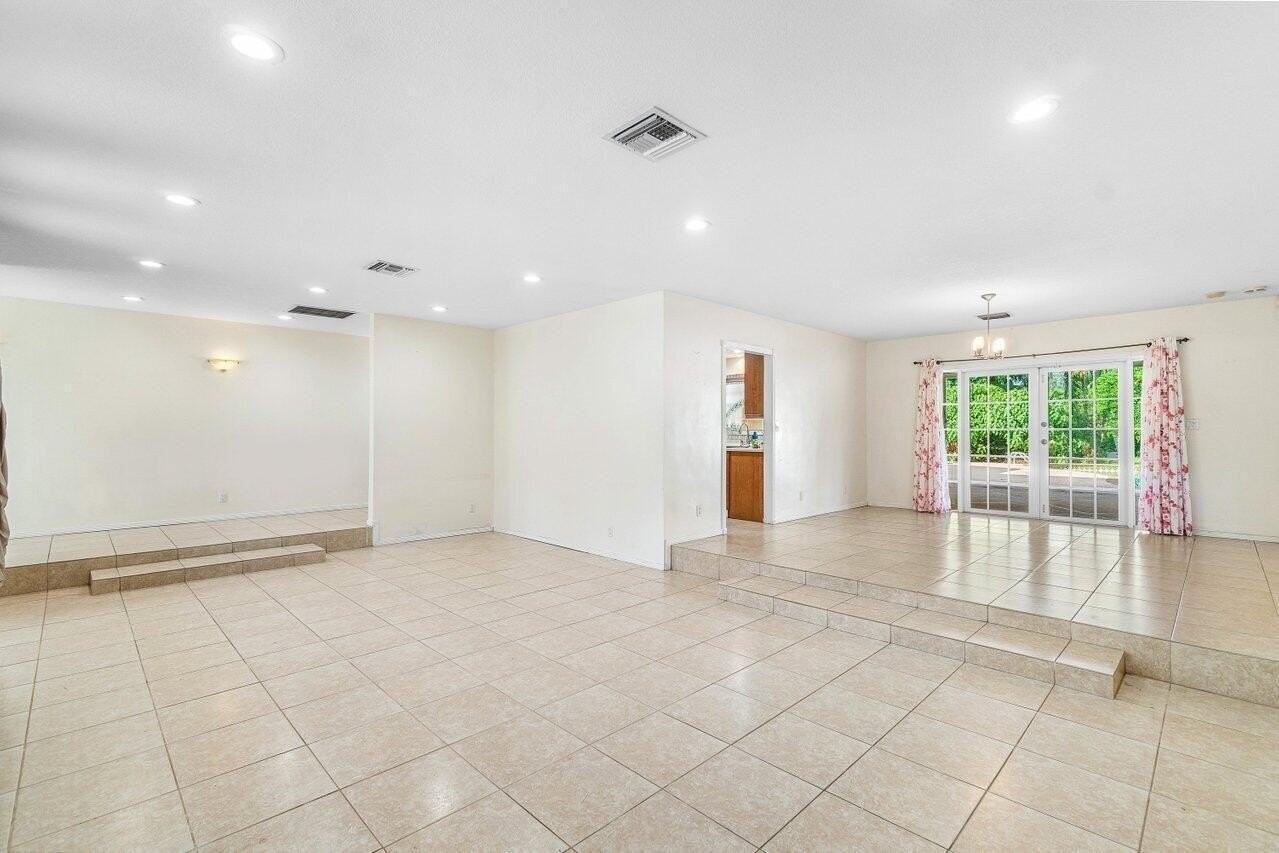 5313 Colbright Rd - Photo 7 of 50