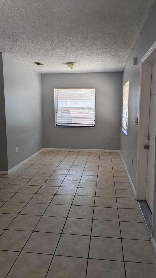 1944 Taft St #2 - Photo 7 of 22