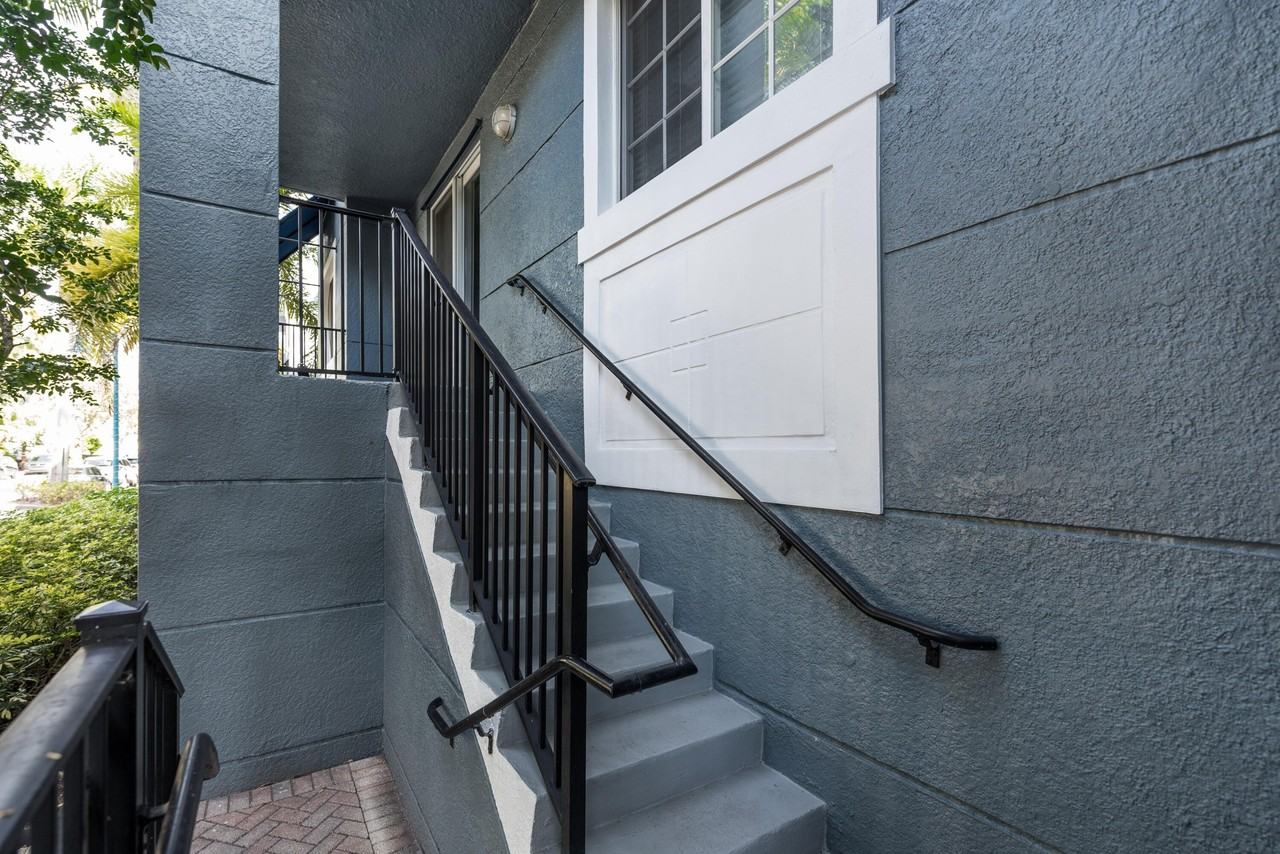 255 Ne 3rd Ave #2212 - Photo 2 of 42