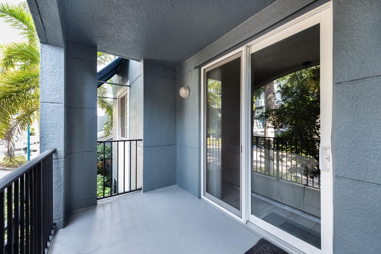 255 Ne 3rd Ave #2212 - Photo 3 of 42