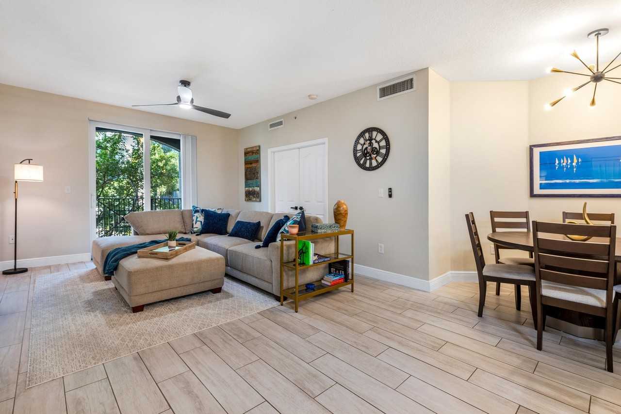 255 Ne 3rd Ave #2212 - Photo 5 of 42