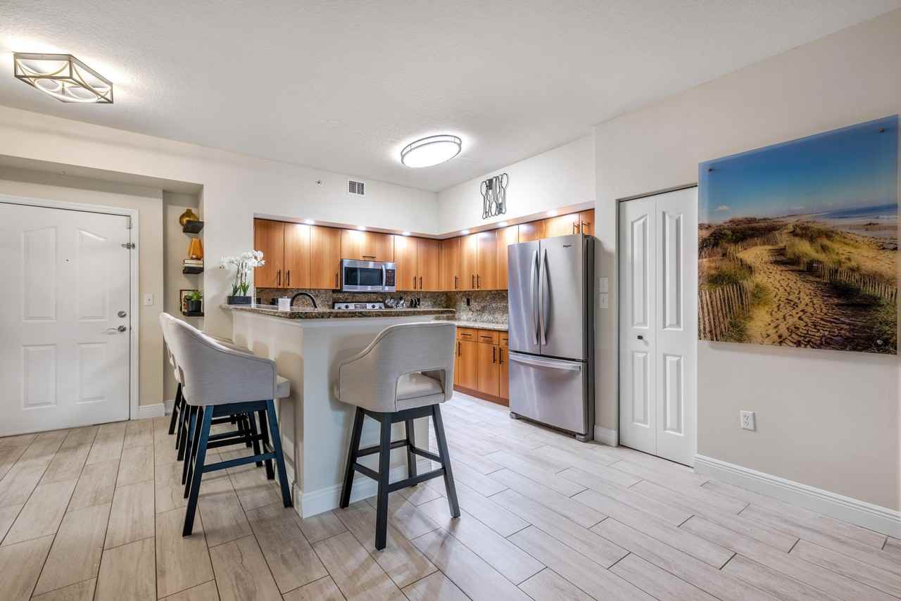 255 Ne 3rd Ave #2212 - Photo 6 of 42