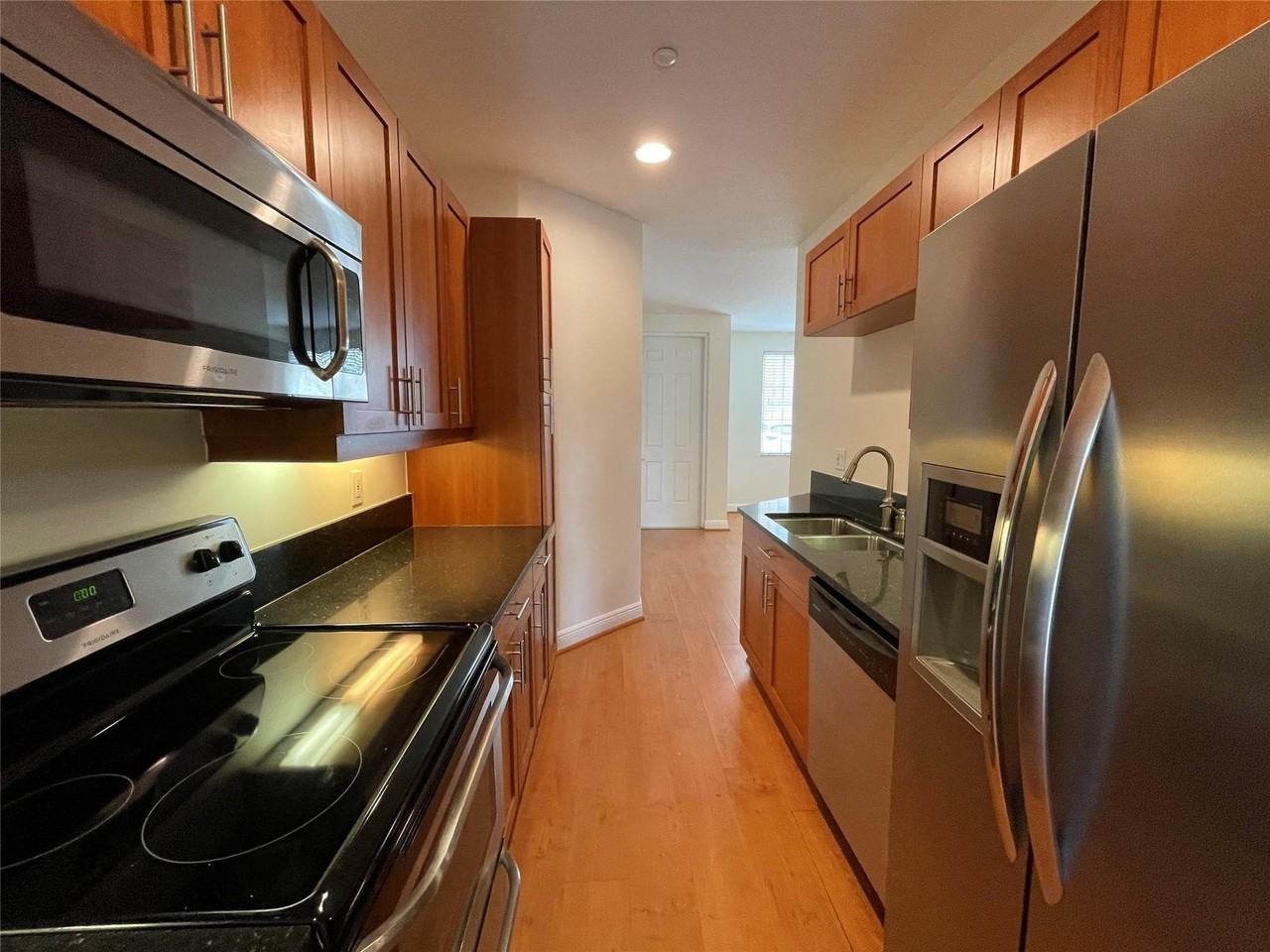 1304 Sw 3rd Ct #1304 - Photo 3 of 9