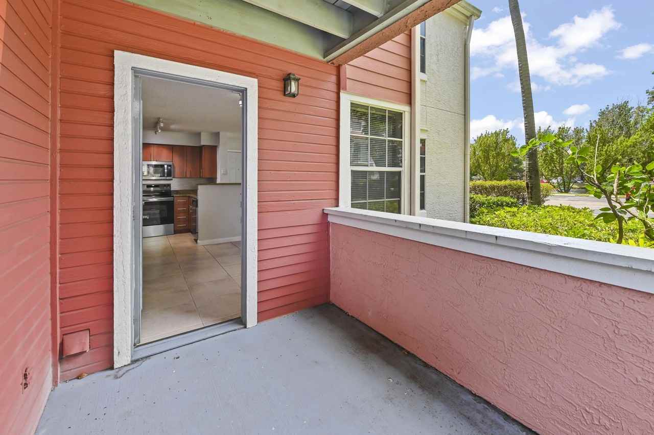 1055 Crystal Way #A - Photo 6 of 28
