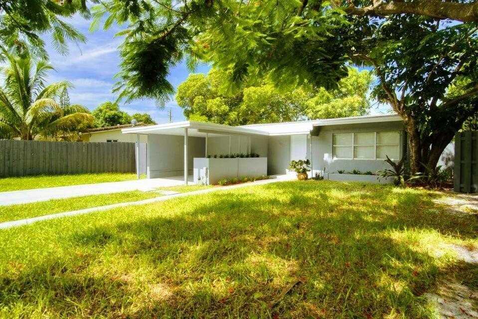 1117 Nw 7th Ter - Photo 2 of 33