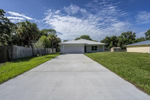 featured image of 8003 Hibiscus Rd