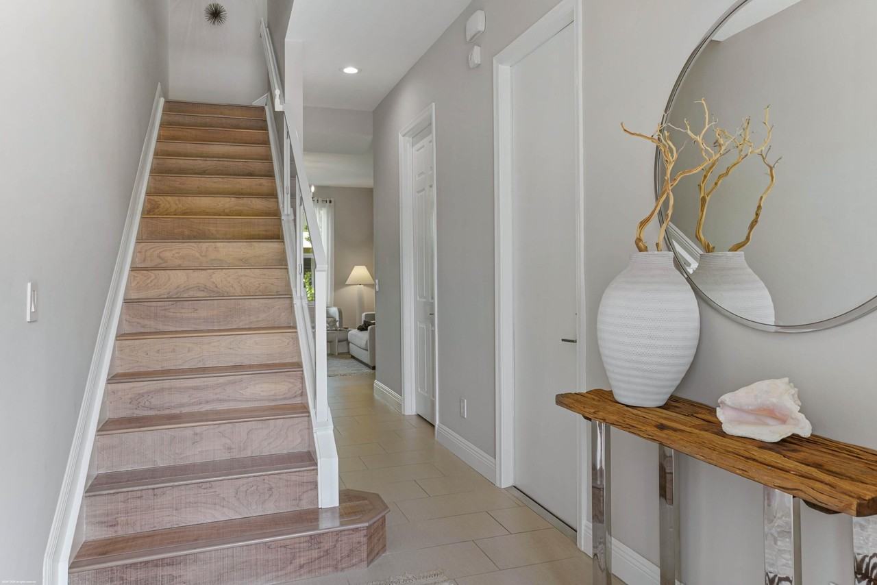 3121 Yorkshire Ln - Photo 6 of 50