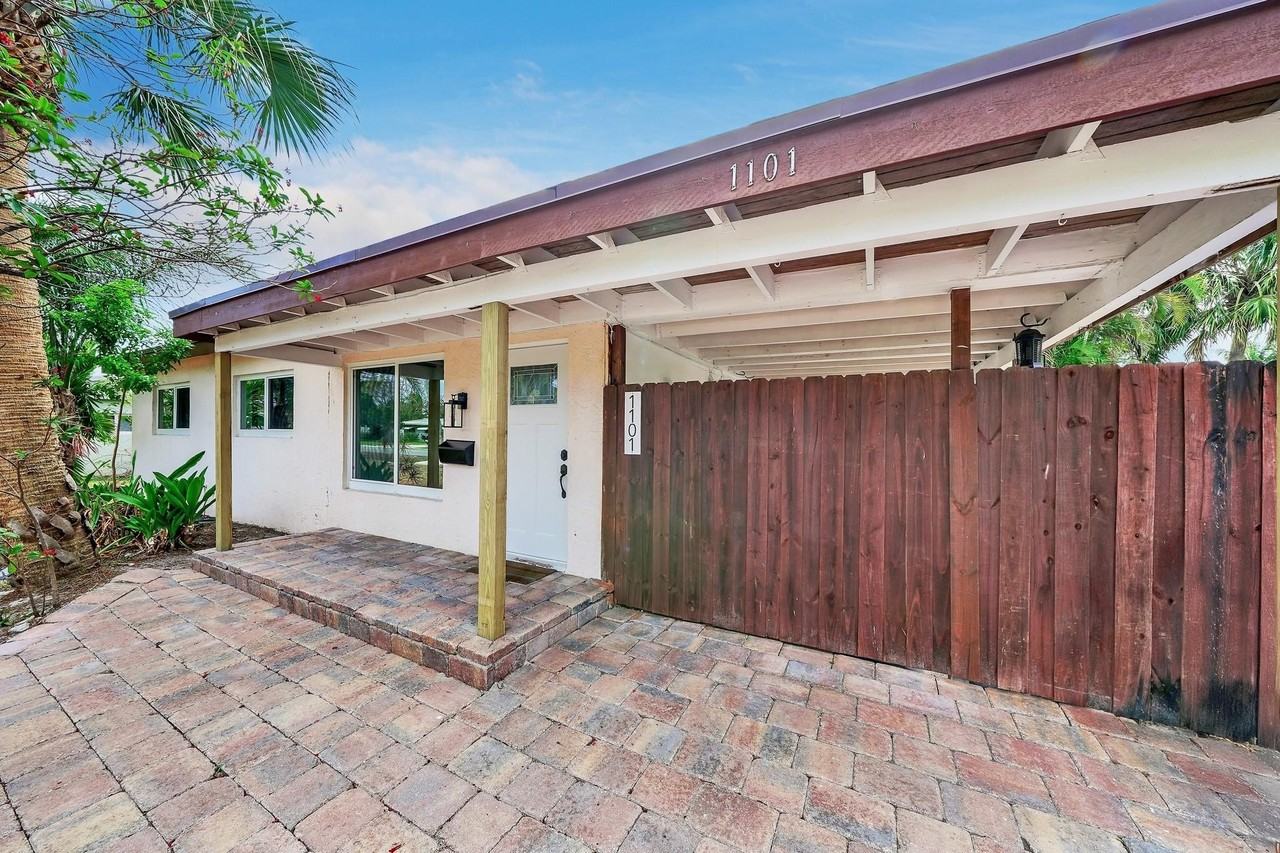 1101 Sw 1st Ave - Photo 3 of 49