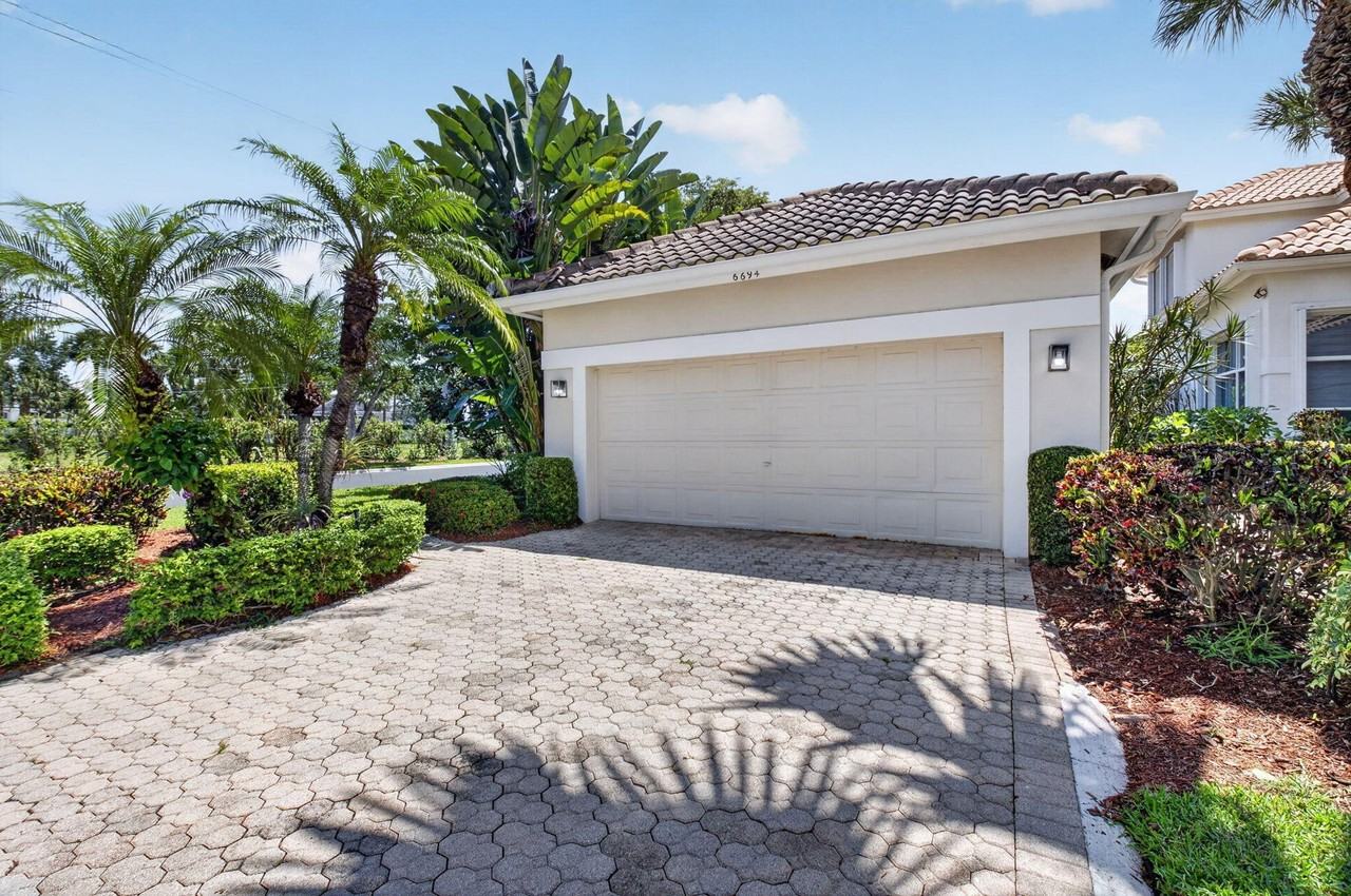 6694 Nw 26th Way - Photo 4 of 50