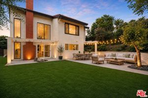 featured image of 17265 Avenida De La Herradura