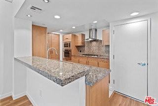 13650 Marina Pointe Dr #306 - Photo 4 of 8