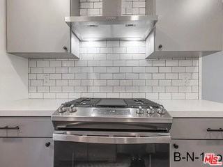 923 N Stanley Ave - Photo 5 of 8