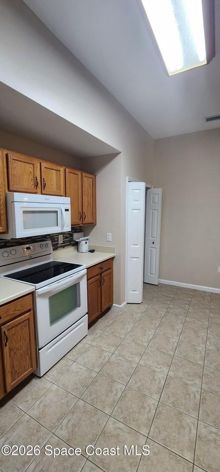 4106 Meander Pl #104 - Photo 5 of 21