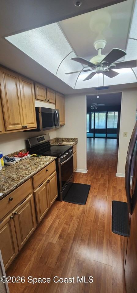 1612 Jolson Ct - Photo 6 of 20