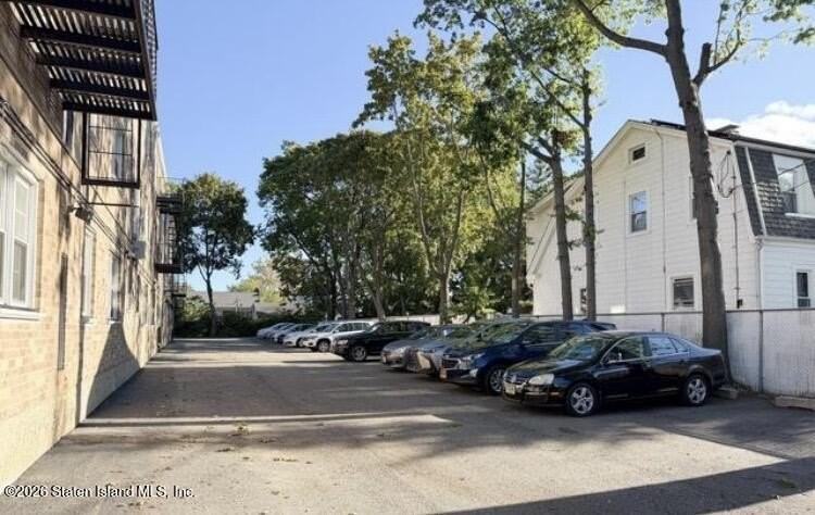 165 Cromwell Ave #3B - Photo 4 of 5