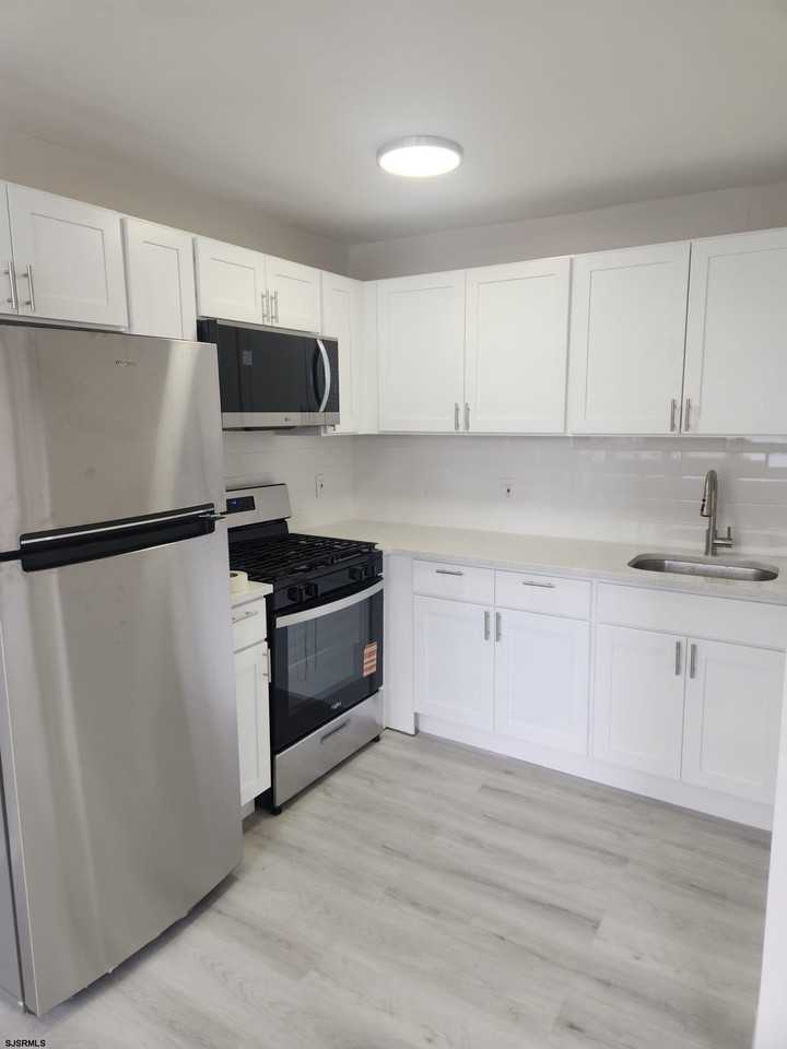 1805 N Mississippi Ave - Photo 7 of 27