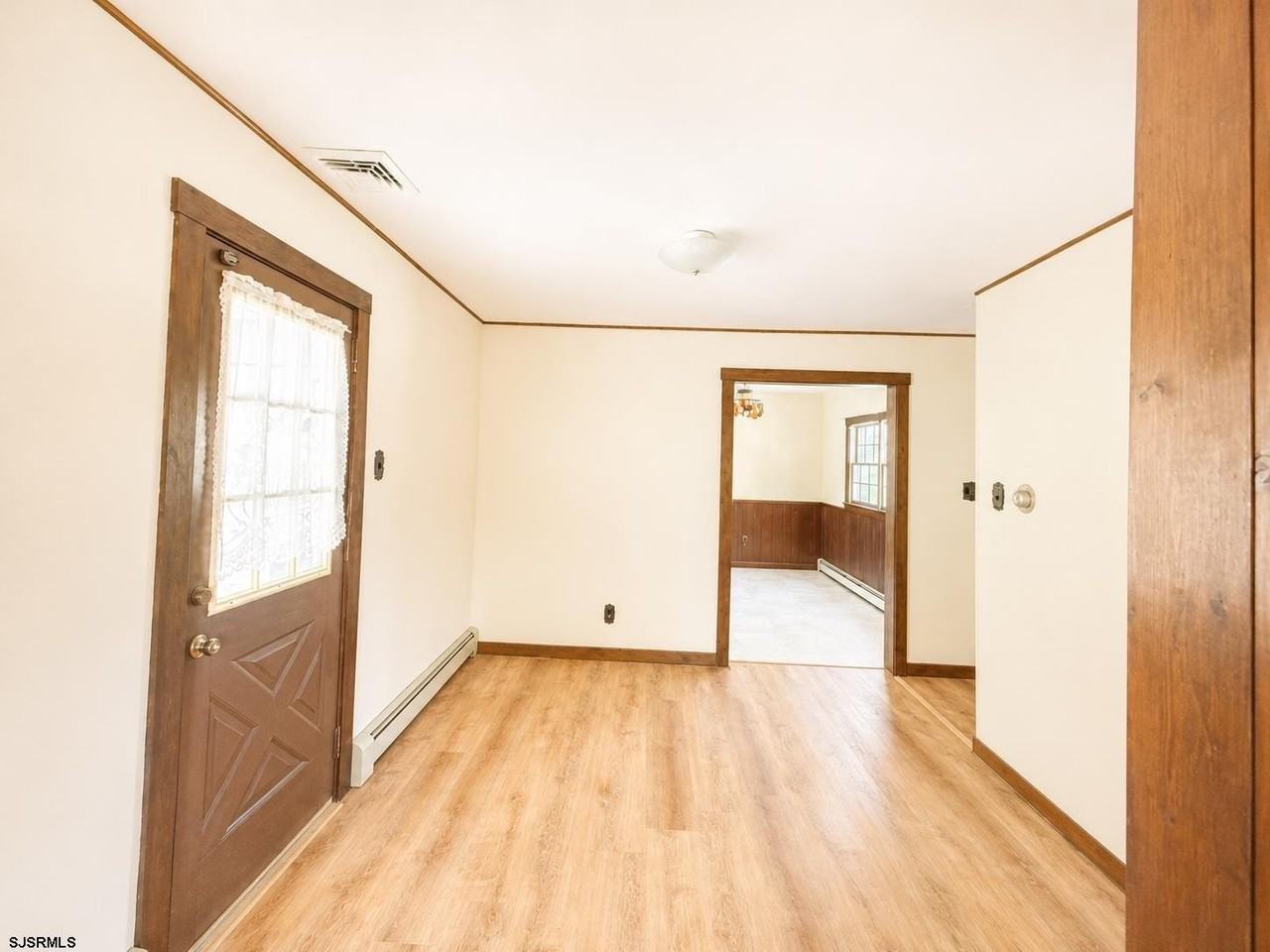 40 Old New York Rd - Photo 3 of 18