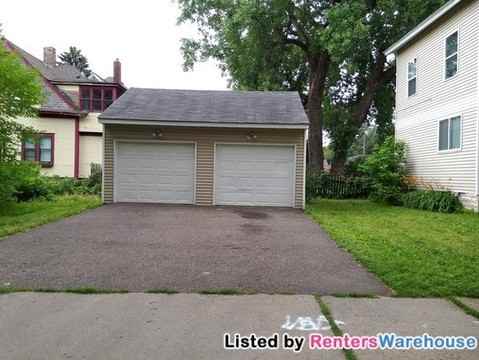 1111 N 17th Ave - Photo 2 of 9