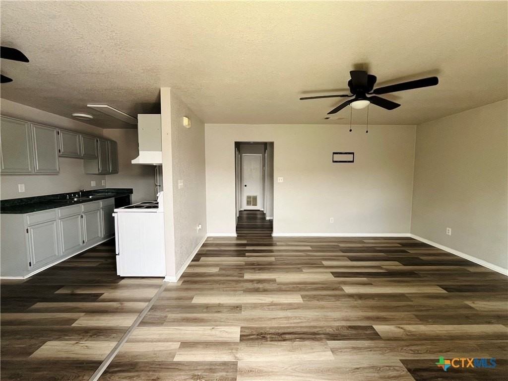 412 Alpine St #D - Photo 3 of 12