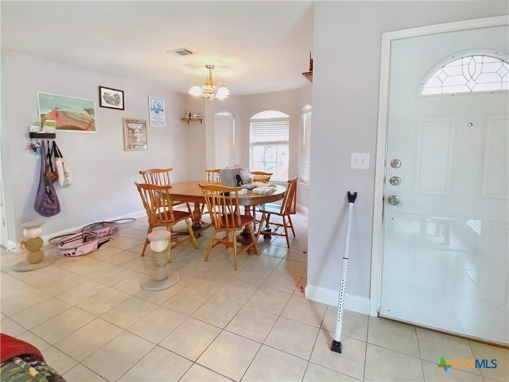 1149 Mira Loma Ln - Photo 2 of 21