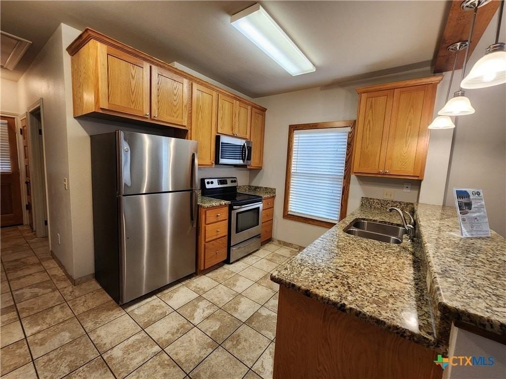 257 E Garza St - Photo 7 of 23