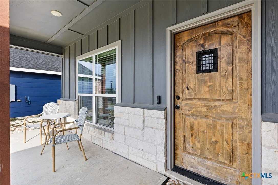 1606 Flatland Trl - Photo 7 of 38
