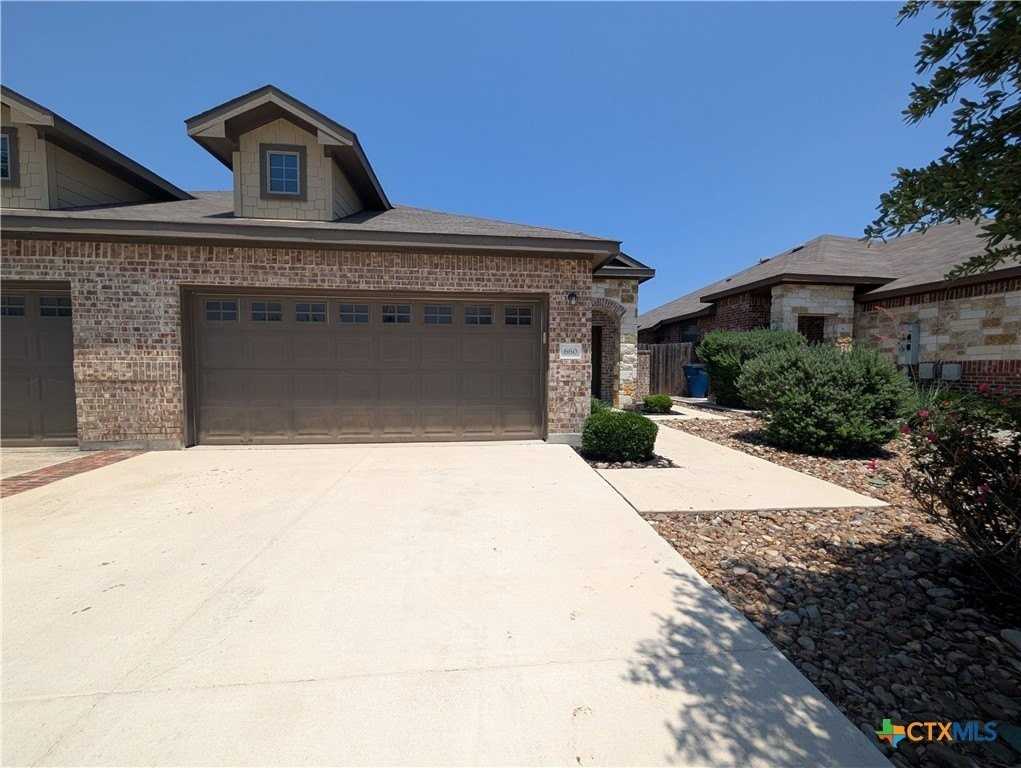 660 Creekside Cir - Photo 3 of 36