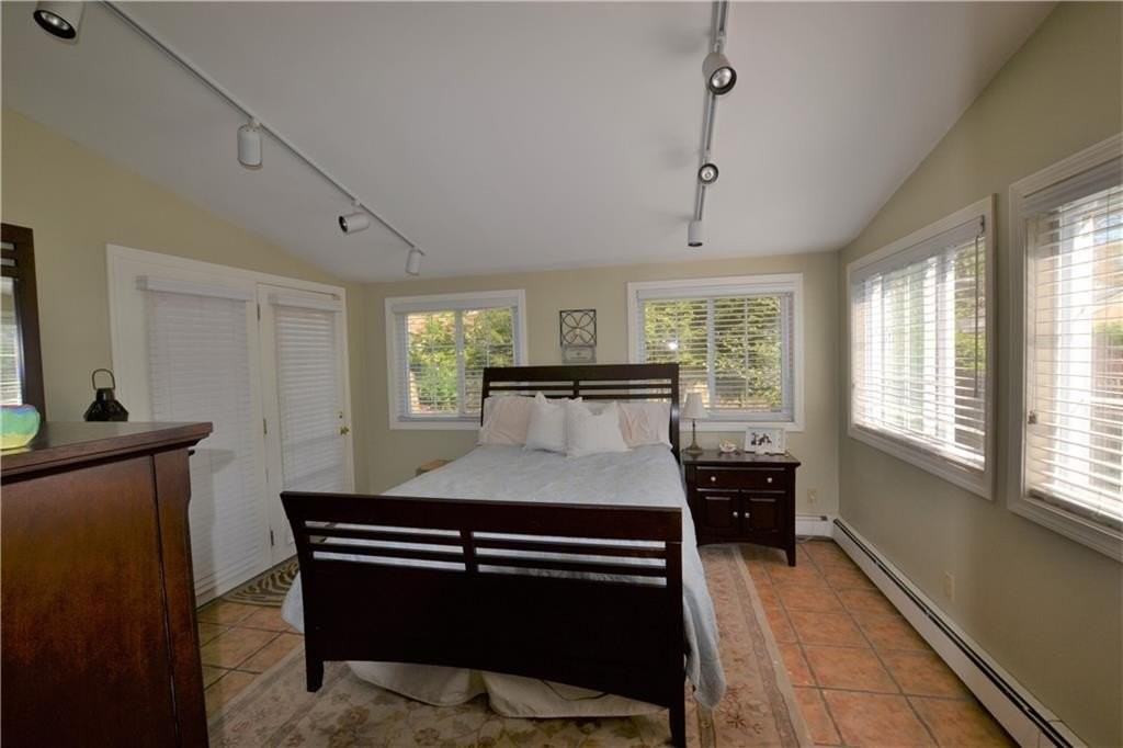 42 Alexander Mcgregor Rd - Photo 3 of 15