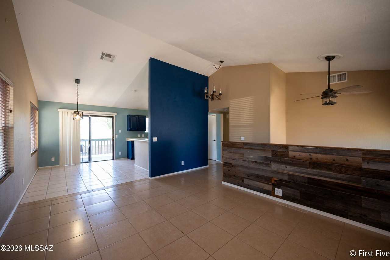 8984 N Eaglestone Loop - Photo 5 of 32