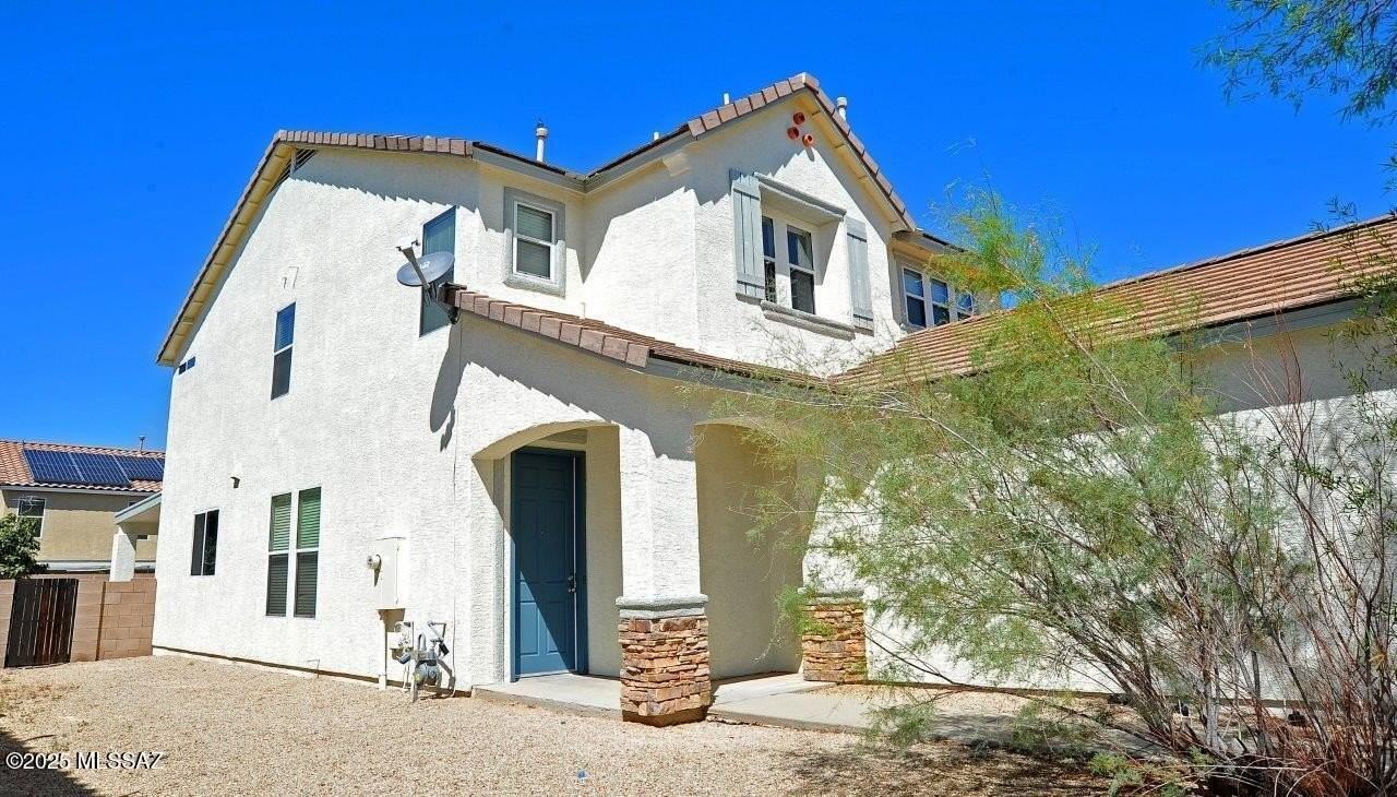 4734 W Calatrava Ln - Photo 2 of 50