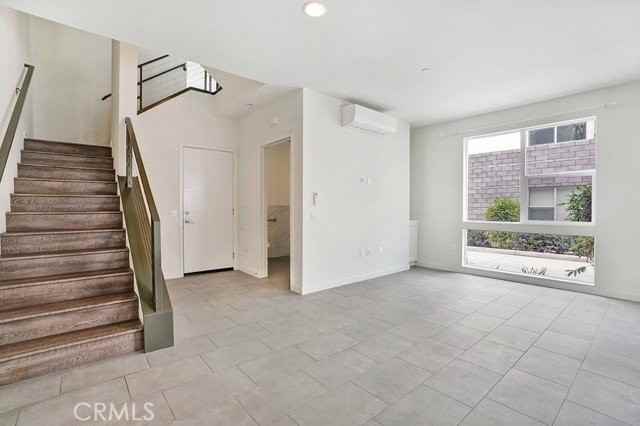1688 Shoreline Way - Photo 4 of 8
