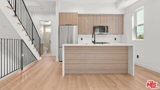 10842 Peach Grove St #1-2 - Photo 3 of 8