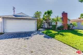 7858 Jamieson Ave - Photo 2 of 8