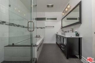 5515 Longridge Ave - Photo 7 of 8