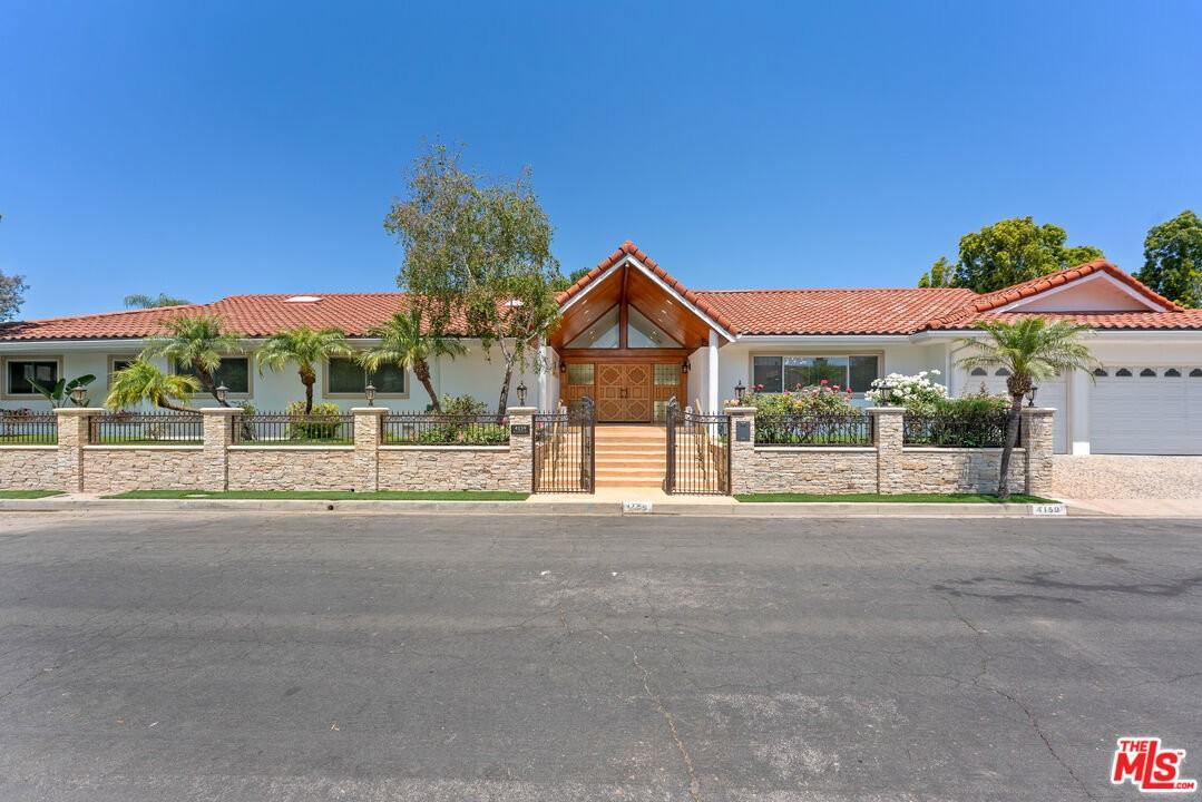 4159 Regal Oak Dr