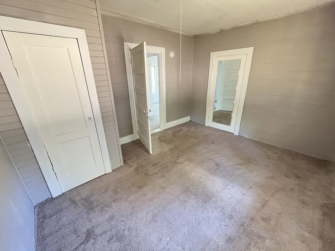 302 E Columbia Ave #0 - Photo 2 of 6