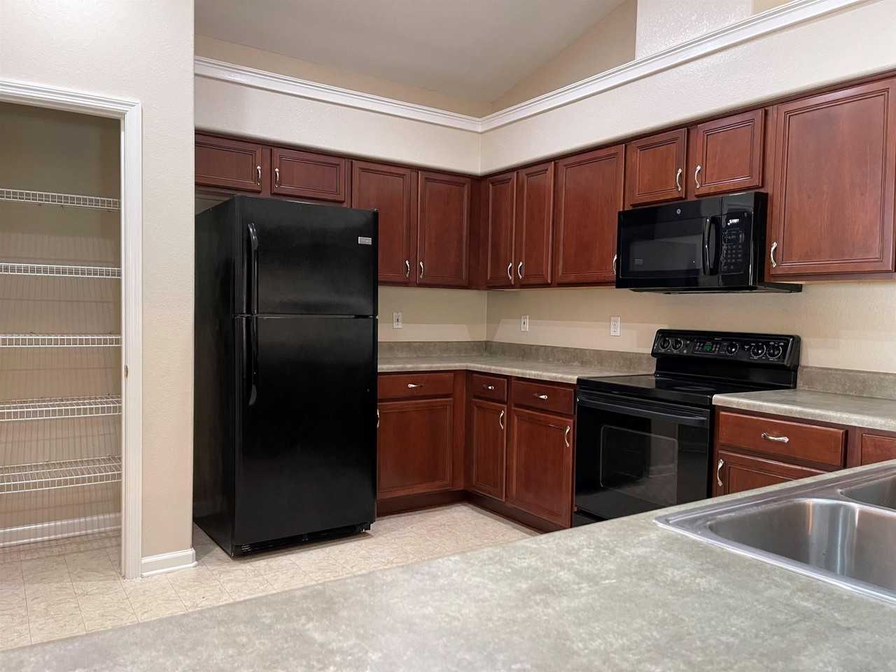 1112 Landings Loop - Photo 4 of 11