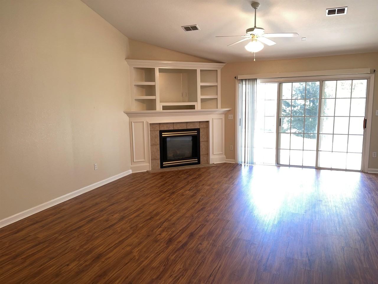 1112 Landings Loop - Photo 5 of 11