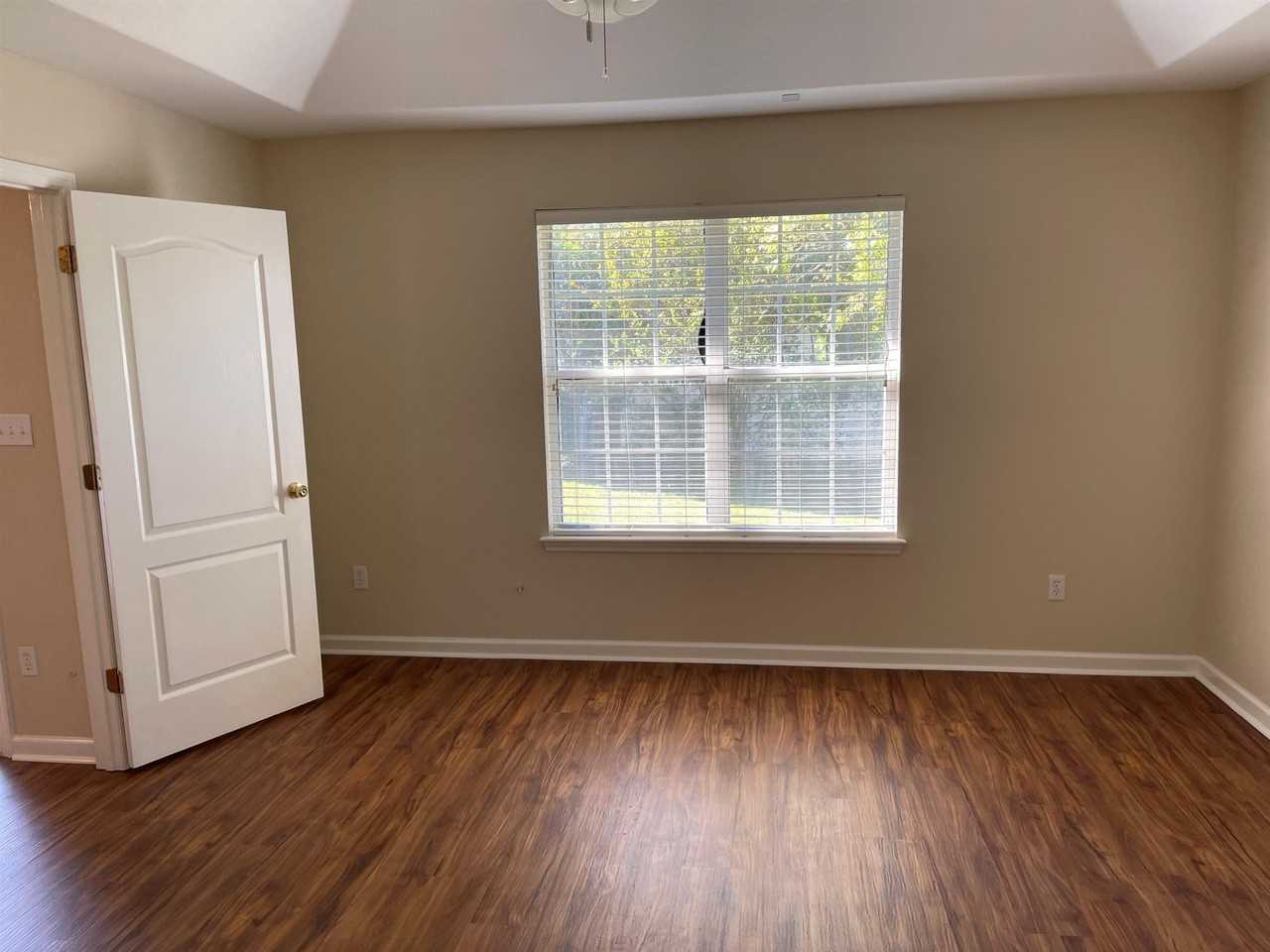 1112 Landings Loop - Photo 7 of 11