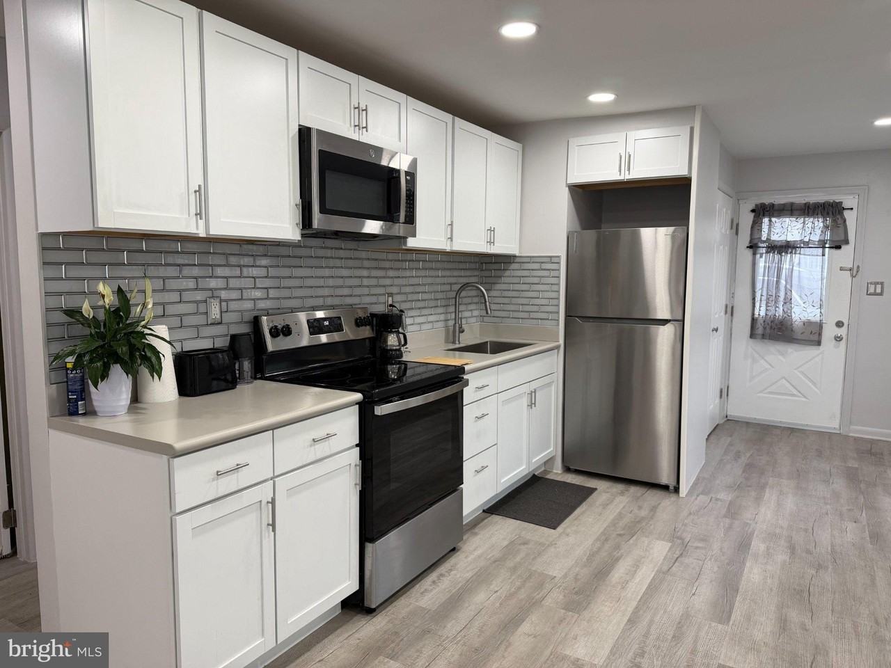 10 Burton Ave - Photo 3 of 14