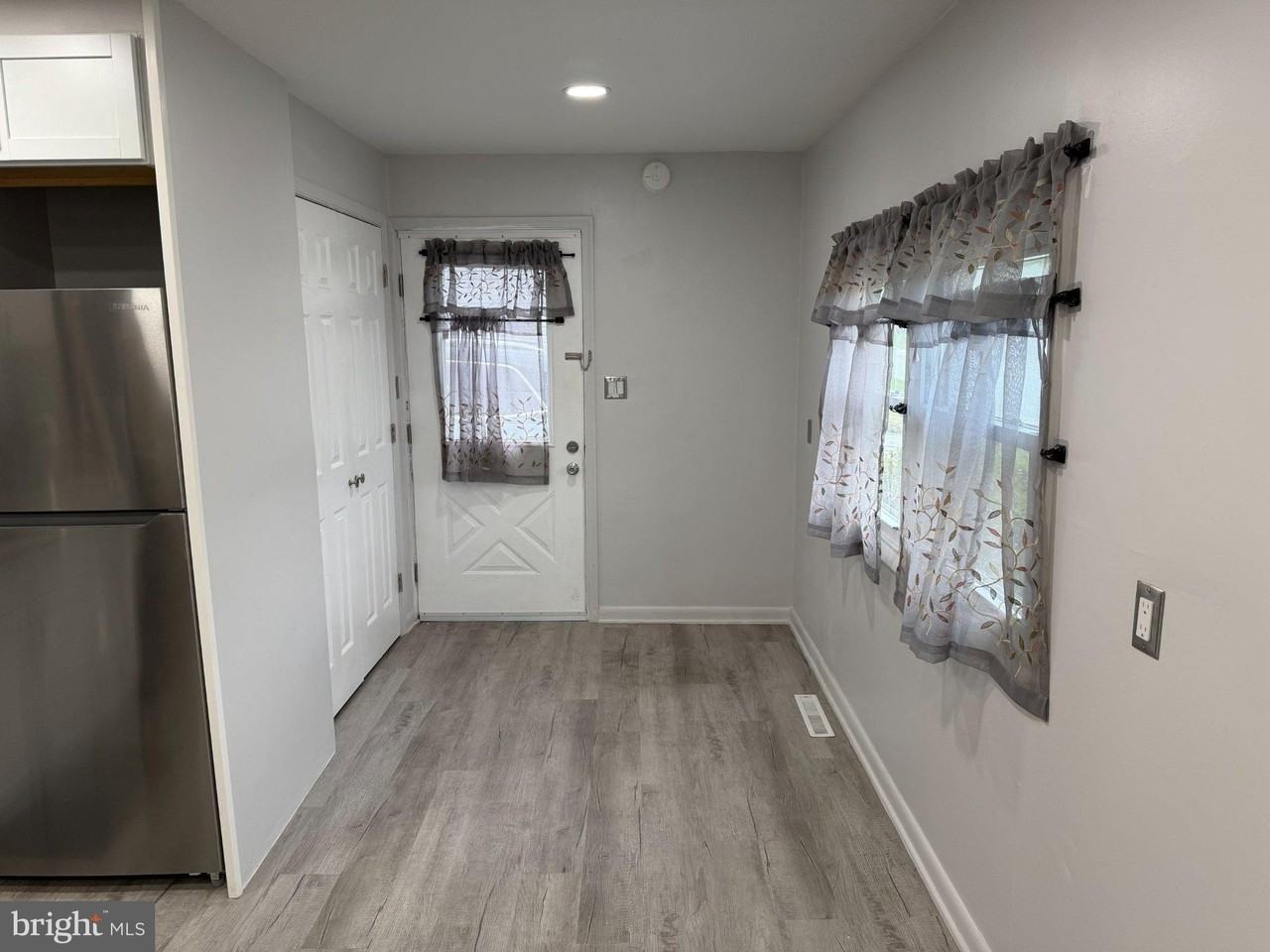 10 Burton Ave - Photo 5 of 14